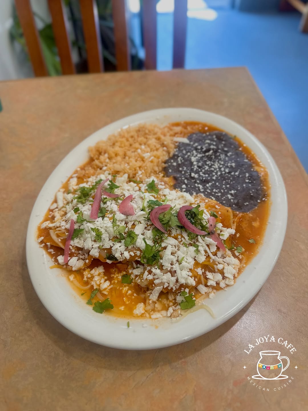 Enchiladas rojas Instagram post